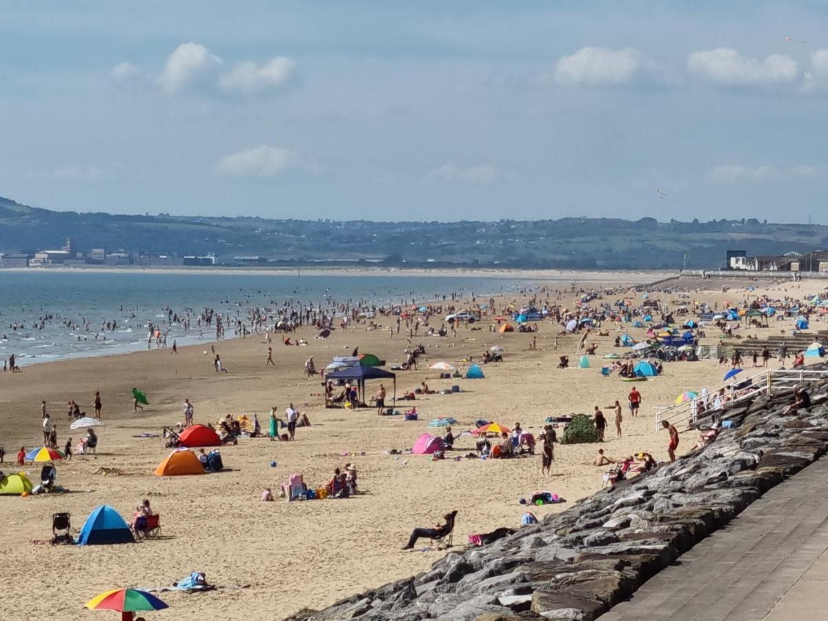 Driftmark Beachfront Location Aberavon Beach Sea Views Large Driveway Parking Private Site Fibre Optic Wi Fi Port Talbot Exteriör bild