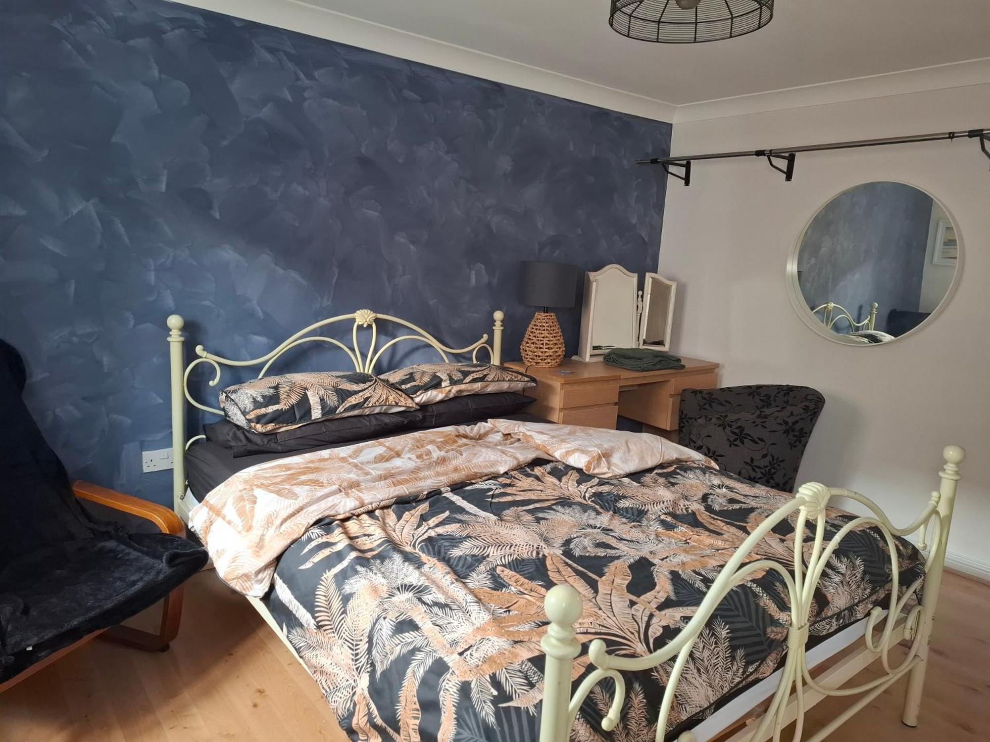 Driftmark Beachfront Location Aberavon Beach Sea Views Large Driveway Parking Private Site Fibre Optic Wi Fi Port Talbot Exteriör bild